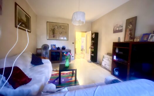 SPLENDIDO TRILOCALE DI AMPIA METRATURA