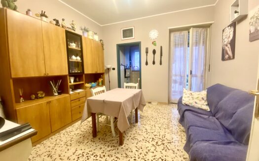 SPLENDIDO TRILOCALE DI AMPIA METRATURA