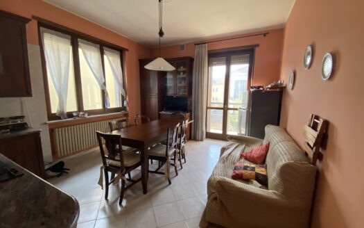 VILLA INDIPENDENTE CON GIARDINO