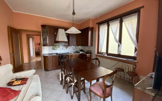 VILLA INDIPENDENTE CON GIARDINO