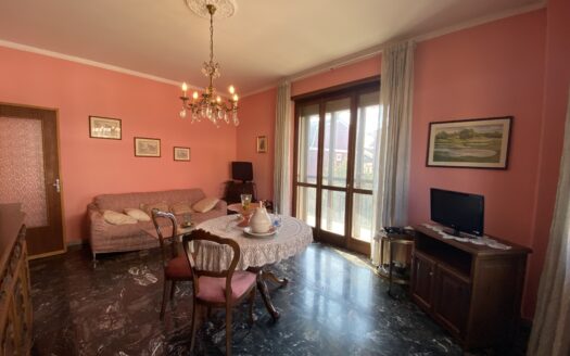 VILLA INDIPENDENTE CON GIARDINO