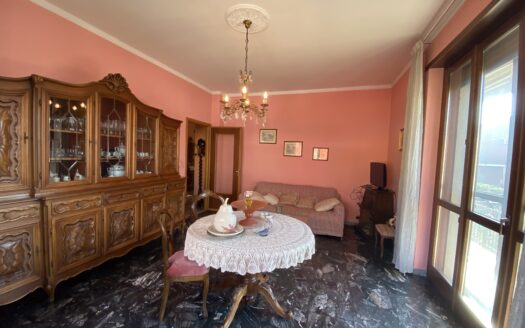 VILLA INDIPENDENTE CON GIARDINO