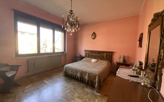 VILLA INDIPENDENTE CON GIARDINO