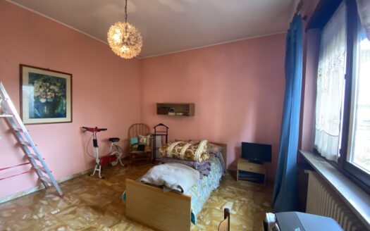 VILLA INDIPENDENTE CON GIARDINO