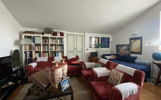 SPLENDIDA VILLA UNIFAMILIARE DI RECENTE COSTRUZIONE