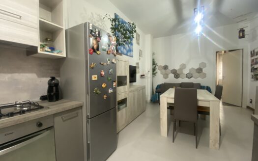 BILOCALE IN PICCOLA PALAZZINA