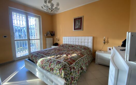 SPLENDIDA PORZIONE DI BIFAMILIARE