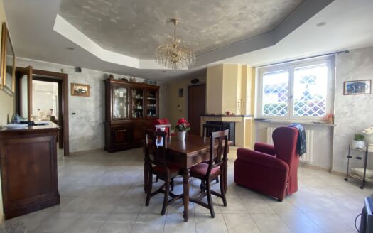 SPLENDIDA PORZIONE DI BIFAMILIARE