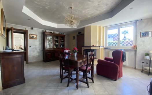 SPLENDIDA PORZIONE DI BIFAMILIARE