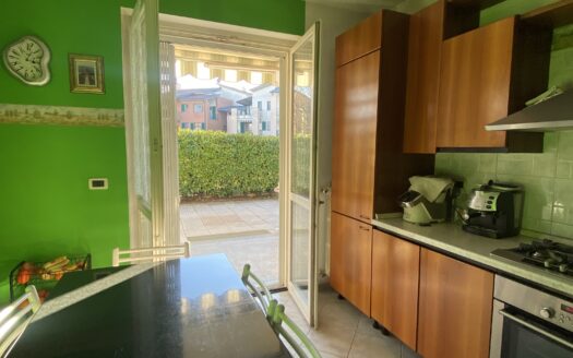 SPLENDIDA PORZIONE DI BIFAMILIARE