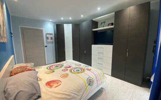 Trilocale completamente arredato con box auto