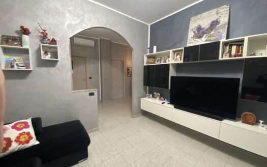 Trilocale completamente arredato con box auto